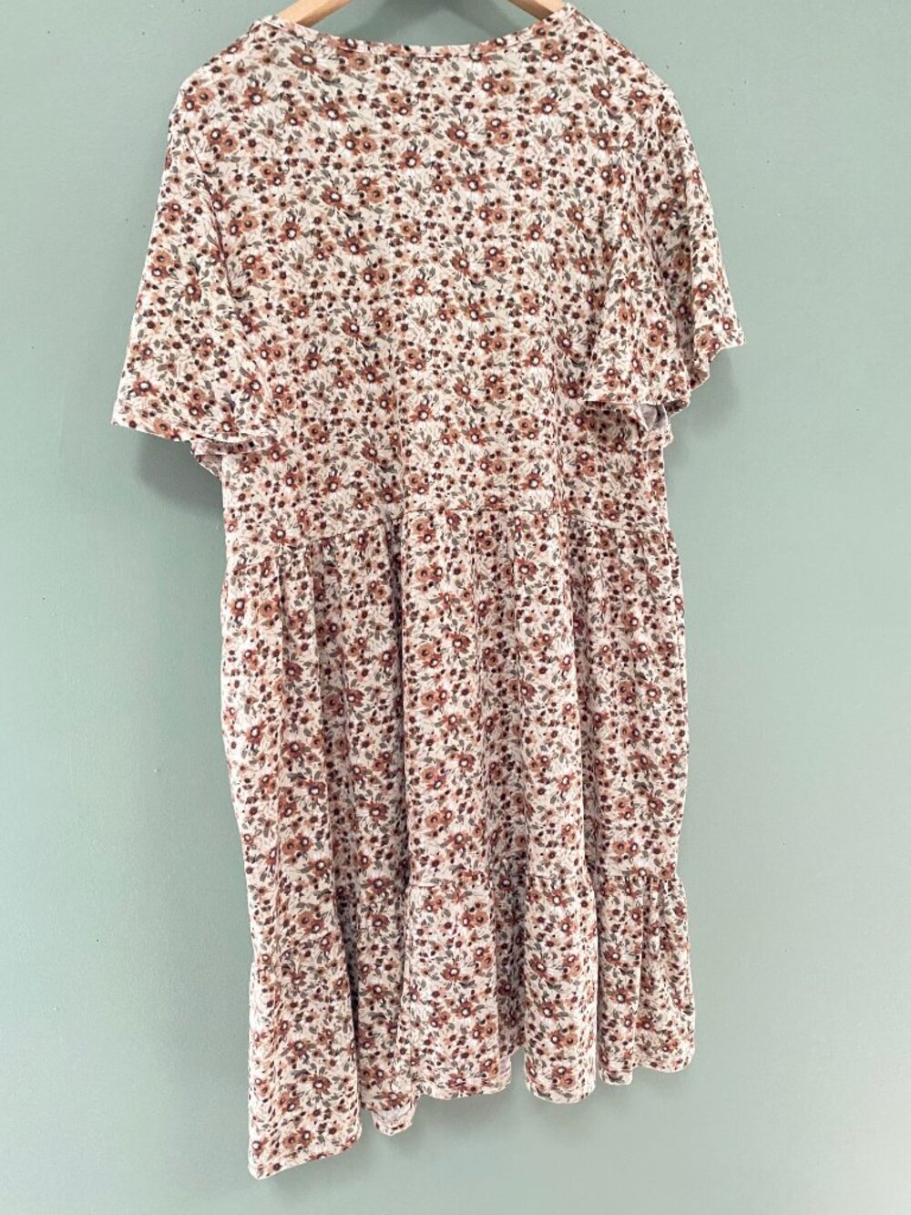 Vibe Size 1X Babydoll mini dress three tiered  v neck Casual Daytime - Picture 3 of 3